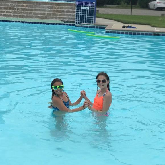 Meet your Posher, Emma - Picture 1 of 1